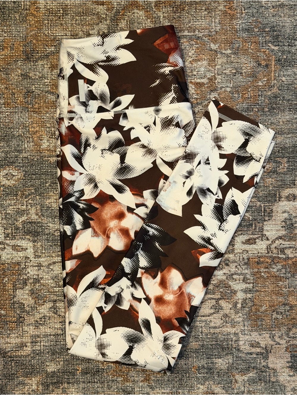 Zella Floral Print Stretch Leggings in Brown, White & Rust